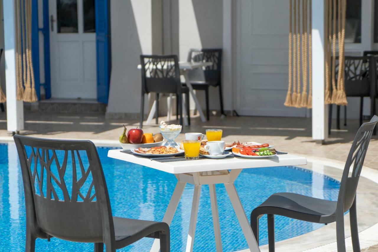 Hotel Bella Santorini