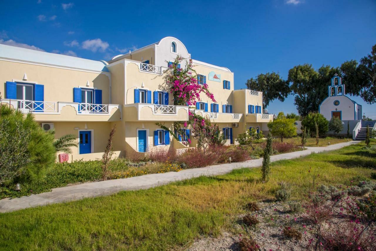 Bella Santorini Hotel 4*